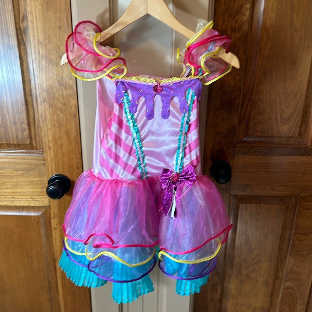 Cupcake costume - 8-10